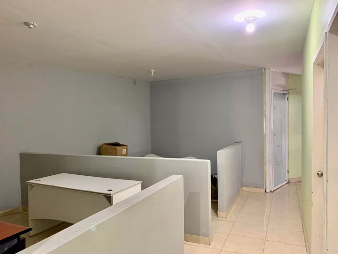 Venta de Galera en Versalles Solo Cliente Directo LFC