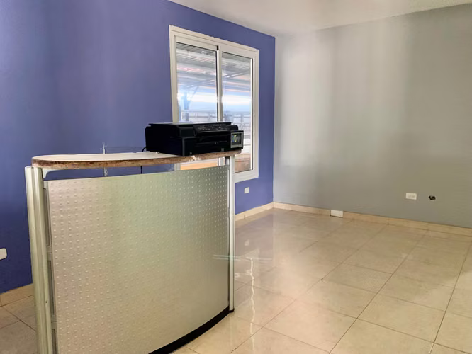 Venta de Galera en Versalles Solo Cliente Directo LFC
