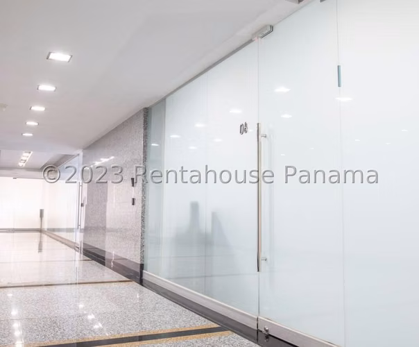Venta de Consultorio en Avenida Balboa, Bicsa (Solo Cliente Directo)