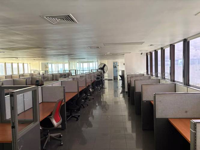 Office rental in Bellavista TORRE BAC NS