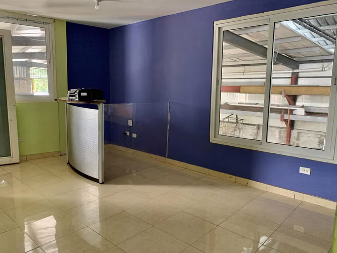 Venta de Galera en Versalles Galera en venta NS