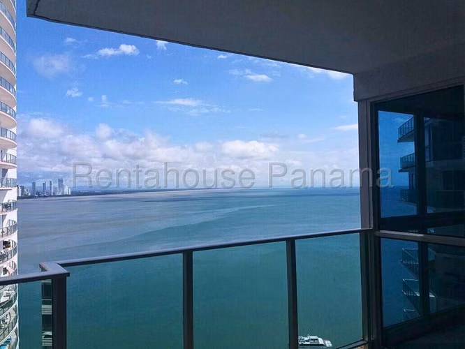 Alquilo Apartamento en Punta Pacifica OASIS ON THE BAY OF26-9048