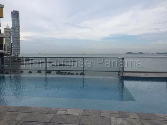 Alquilo Apartamento en Avenida Balboa WATERS ON THE BAY OF 26-9050