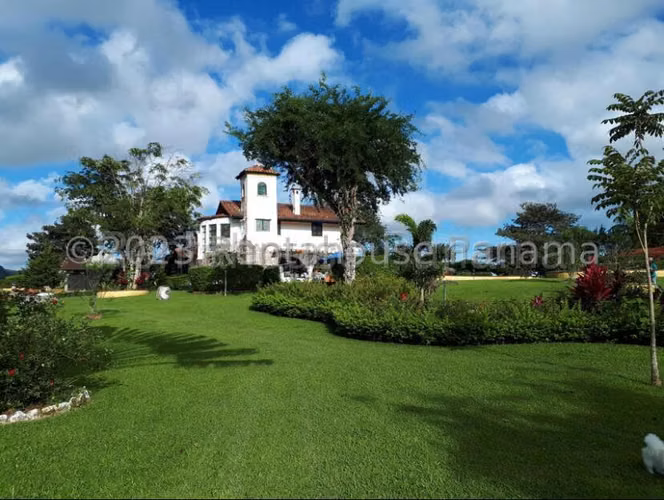 Vendo Casa Y finca en EL VALLE DE ANTON OF 26-4885