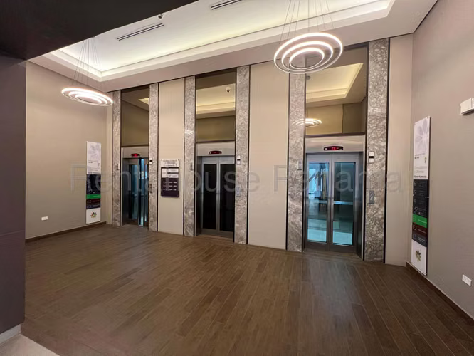 Alquiler de Comercial en Costa del Este Town Center Solo Cliente Directo MC