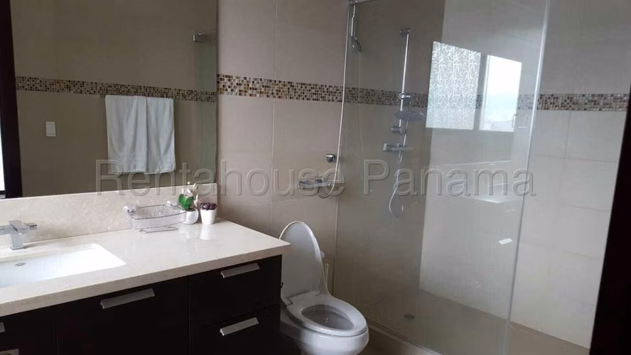 Venta de Apartamento en Punta Pacifica Ph Oceanaire Solo Cliente Directo MC