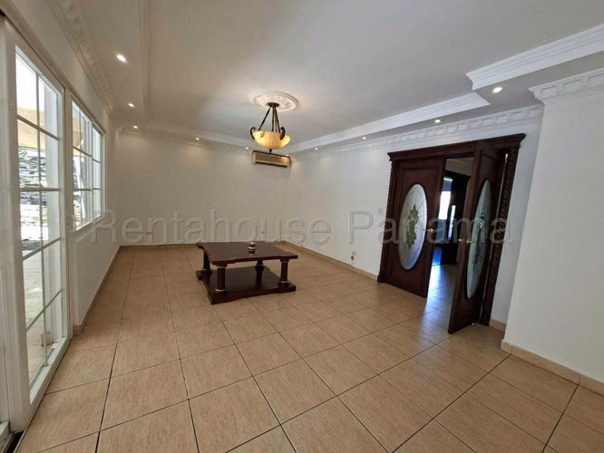 Venta de Casa en Costa del Este Costa Dorada Solo Cliente Directo MC