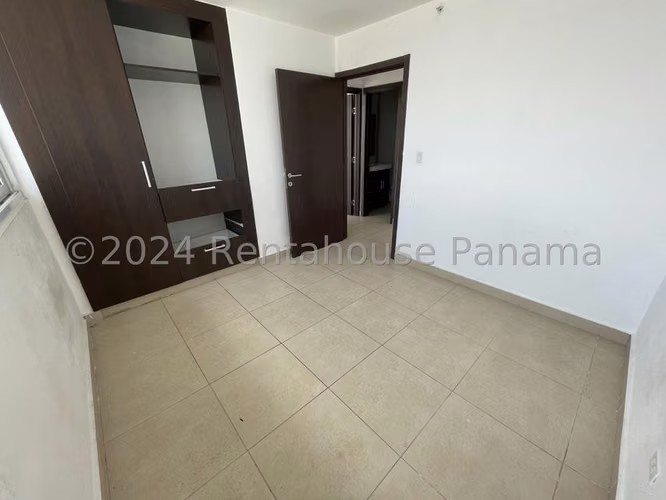 Apartamento en Venta en Condado del Rey  JG