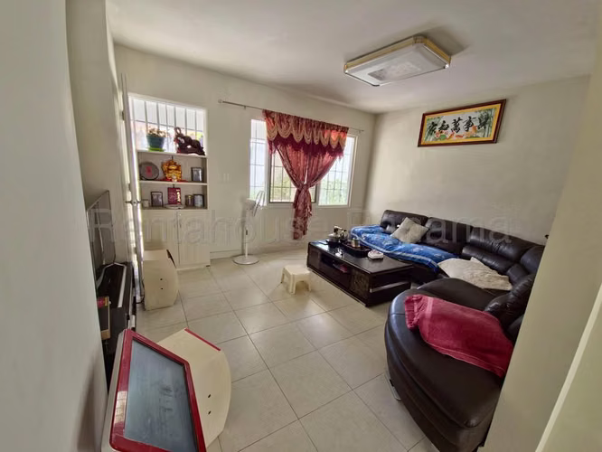 Casa en Venta en Versalles  JG