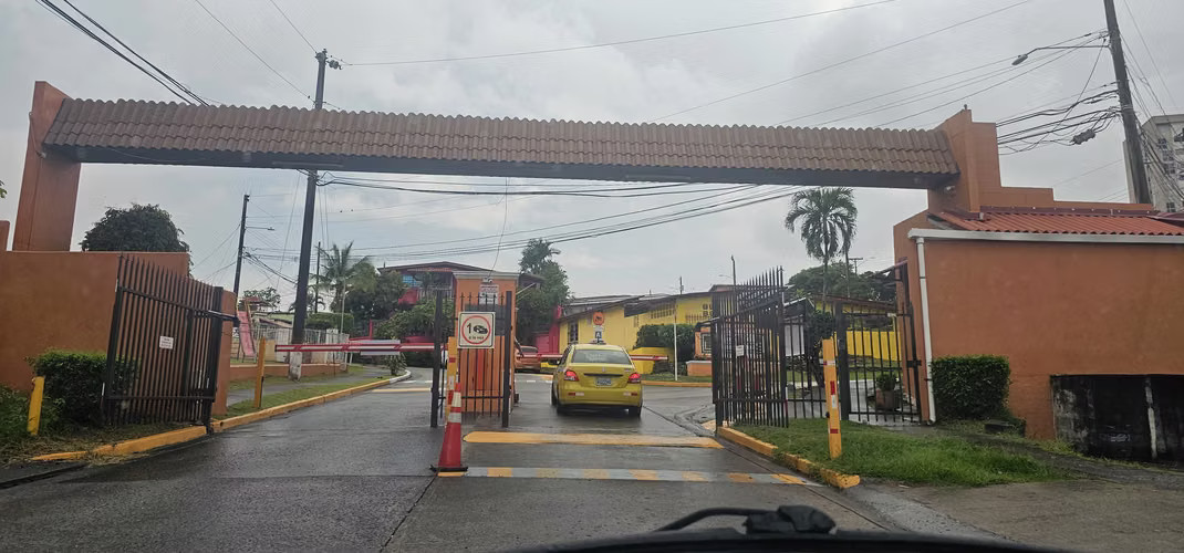 Residencial Colonia Las Lomas Villa Lucre NISAL