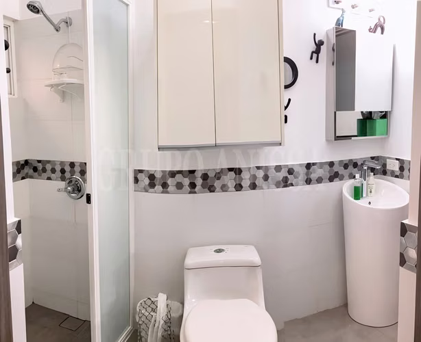 OPORTUNIDAD! Se Vende Casa en Coronado con Piscina