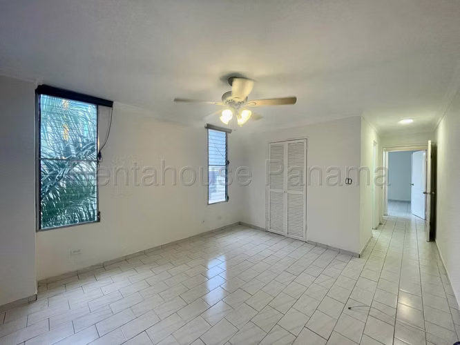 Alquiler de Apartamento en San Francisco – PH Ocean View – 111 m² – 2 Recámaras – CBE – Pet Friendly - Imagen 2