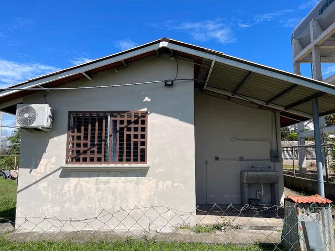 Se alquila casa