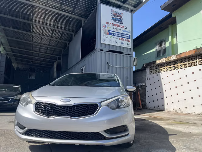KIA FORTE 2014 AUTOMÁTICO