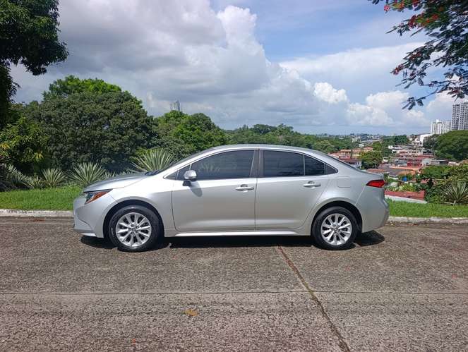 TOYOTA COROLLA 2020 NEGOCIABLE  - Imagen 3