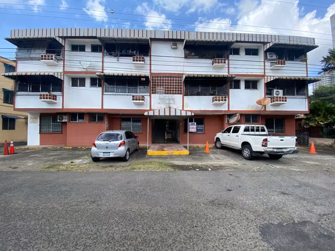 Carrasquilla, Edificio Caroemi