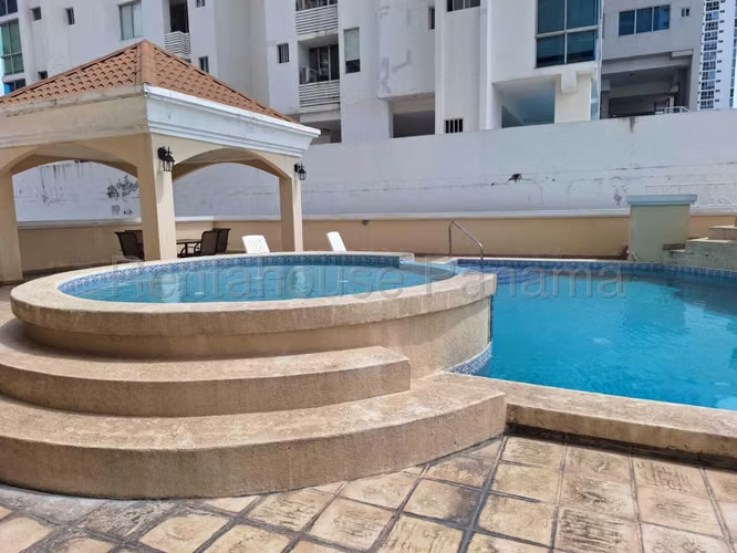 Se Vende Apartamento en San Francisco LA26-8904