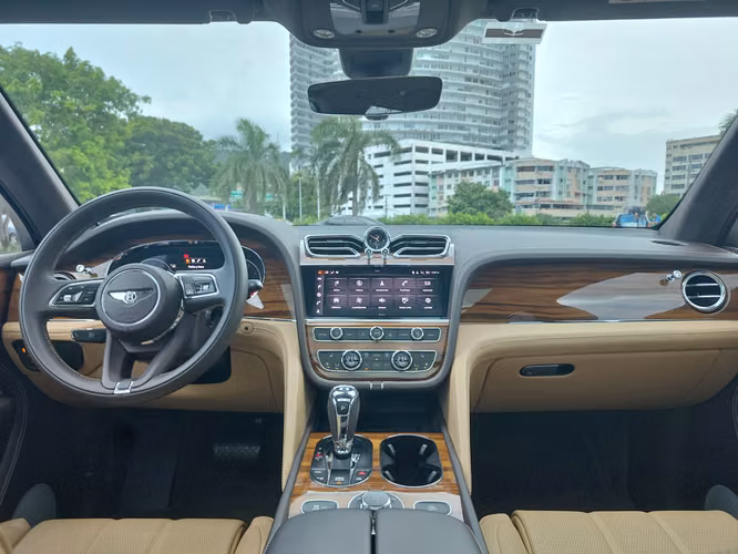 Bentley Bentayga - Imagen 13