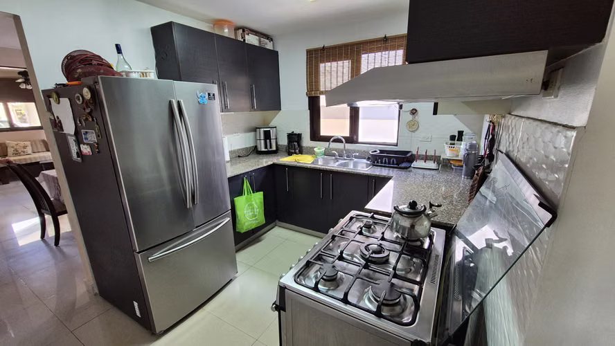 ALQUILER DE CASA EN PH SUNSET HILLS AMOBLADA