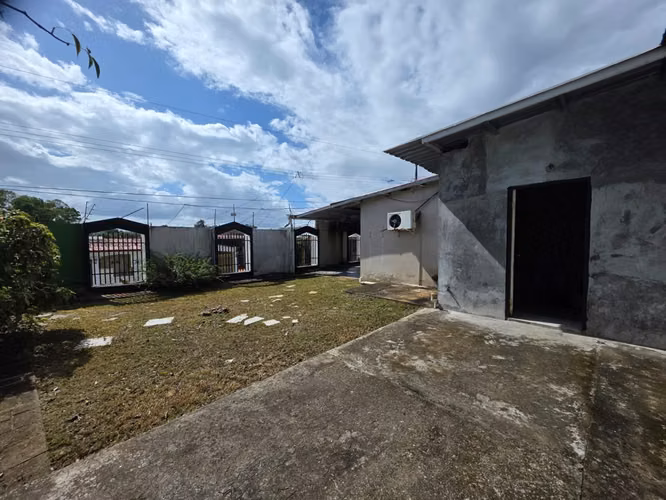 VENTA CASA PRADERAS DEL ROCIO