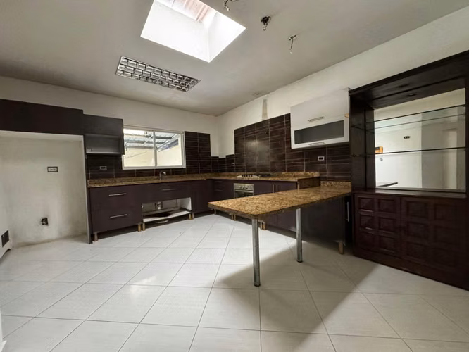 VENTA CASA PRADERAS DEL ROCIO