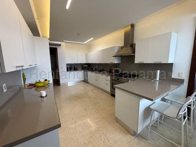 Venta de apartamento en Santa Maria AK