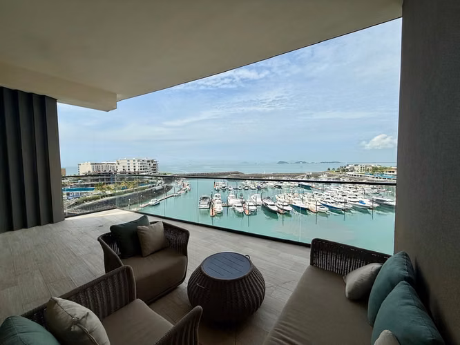 OCEAN REEF, CASA DEL MAR PENTHOUSE EN ALQUILER