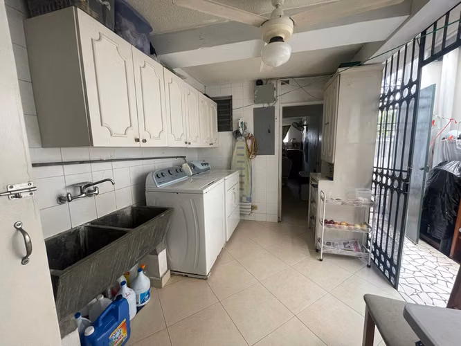 Venta de casa dúplex en Obarrio