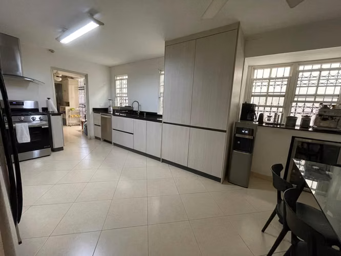 Venta de casa dúplex en Obarrio