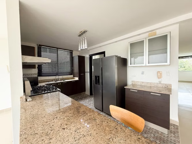 Amplio Apartamento Familiar en Venta en Pine Hill, Albrook