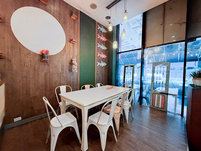 LOCAL PARA RESTAURANTE EN SORTIS HOTEL - 122 M2