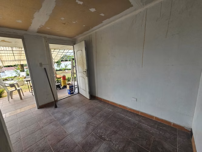 LOCAL COMERCIAL EN ALQUILER – BETANIA | 45 m²
