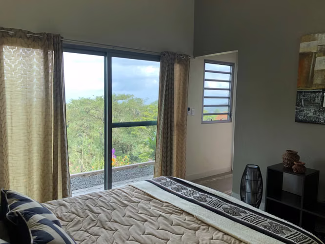 SE VENDE CASA EN ALTOS DEL MARIA