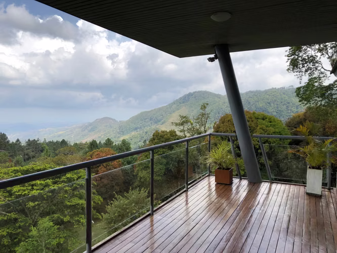 SE VENDE CASA EN ALTOS DEL MARIA