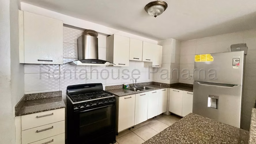 Apartamento en Venta en Condado del Rey. PH CONDADO COUNTRY CLUB. 26LDC3542