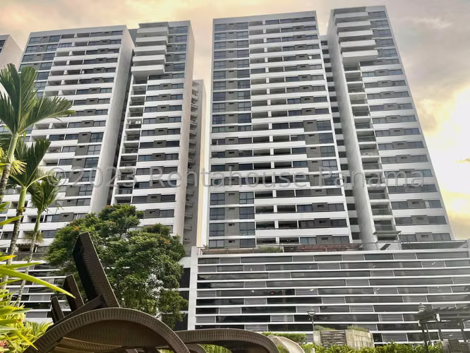 Apartamento en Venta en Condado del Rey. PH CONDADO COUNTRY CLUB. 26LDC3542