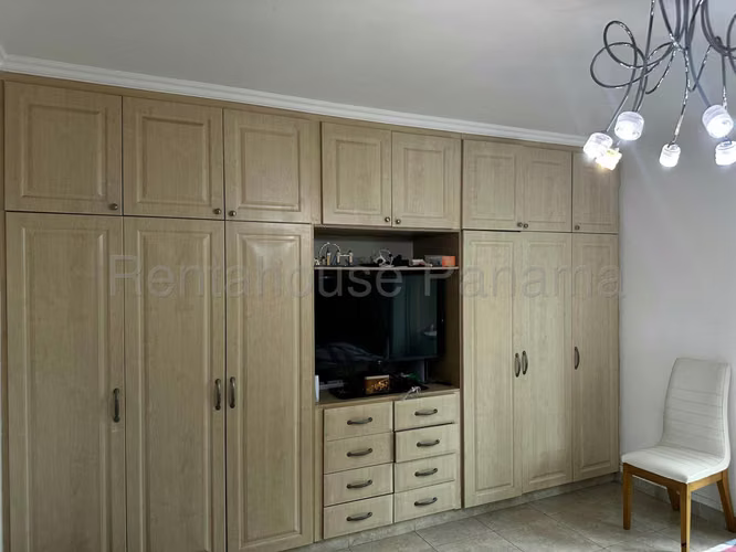 Vendo Apartamento de 202 m² en PH Mystic Point, Punta Pacífica 26-887GG