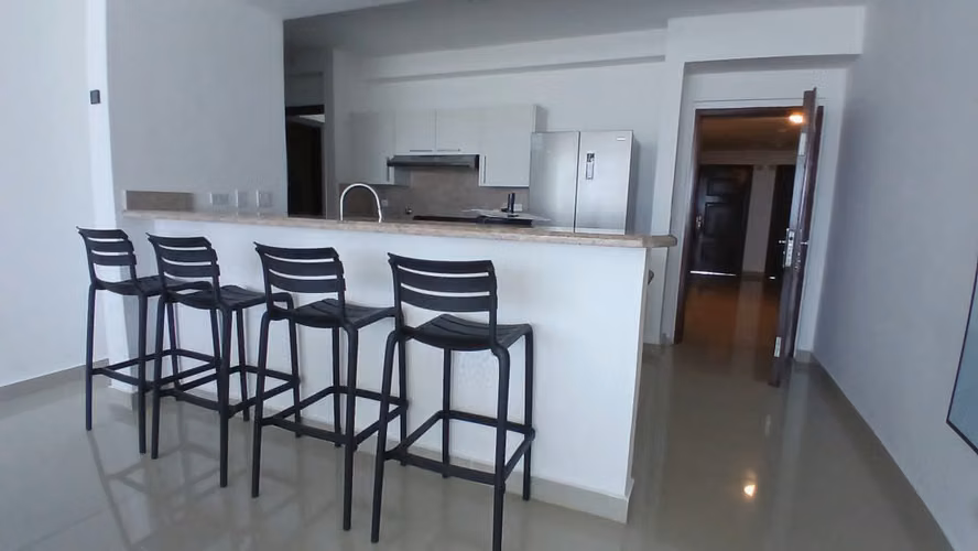 ALQUILER DE APARTAMENTO EN PH TOP TOWER