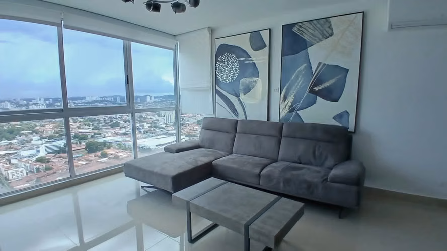 ALQUILER DE APARTAMENTO EN PH TOP TOWER