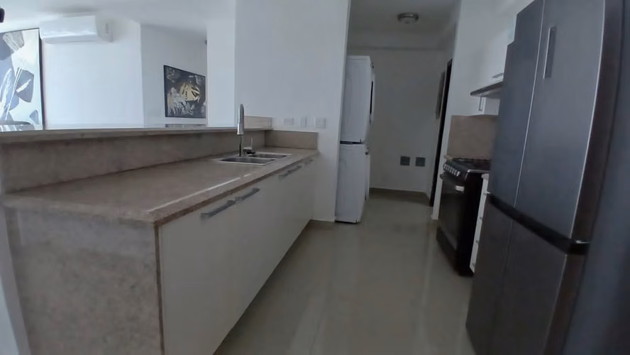 ALQUILER DE APARTAMENTO EN PH TOP TOWER