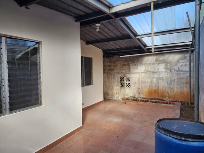 SE VENDE CASA EN VACAMONTE, 3R, 2B, ESTACIONAMIENTO PARA 3 AUTOS