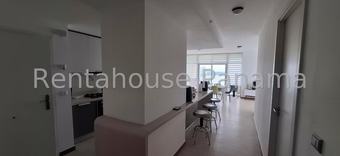Se Vende Apartamento en Coco del Mar VLU26-4341