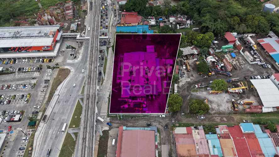 Venta de Terreno en Transístmica