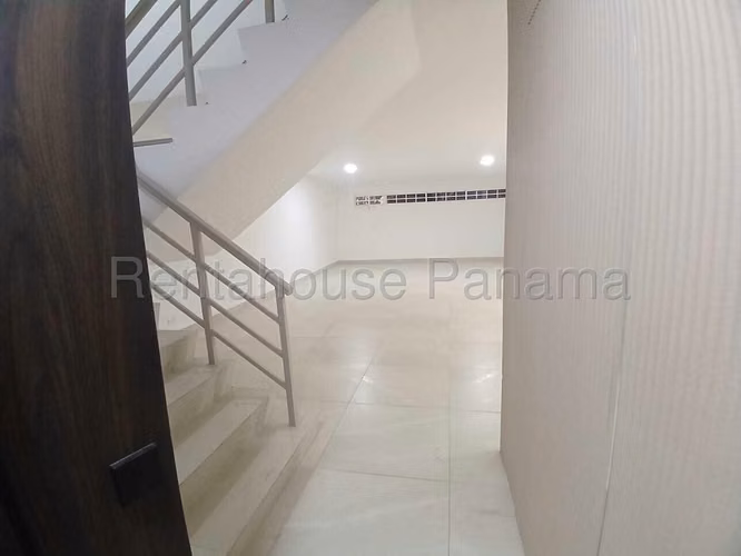 Venta de Casa en San Francisco, Res. Los Flamingos (Solo Cliente Directo) - Imagen 8