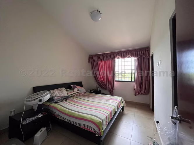 Vendo Casa DE ESQUINA en PASEO DEL NORTE Brisas Del Golf OLYMPUS OF24-4087 - Imagen 6