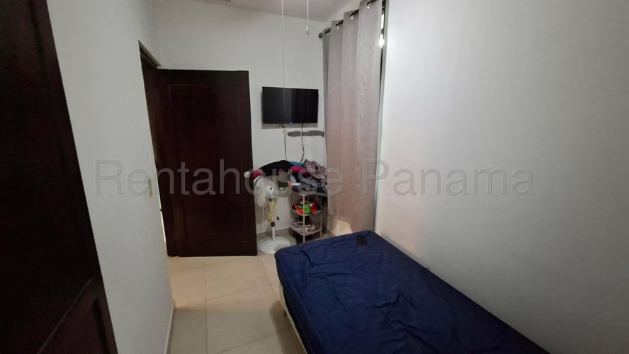 Alquiler de Casa en David Golden Hills Solo Cliente Directo MC