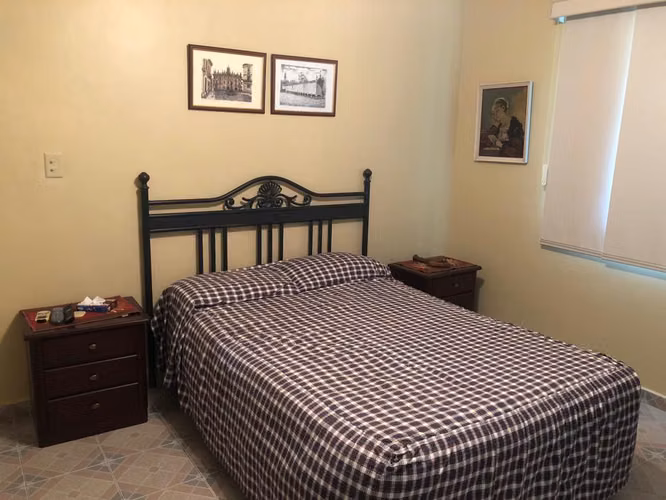  EXCLUSIVA CASA EN VENTA EN CORONADO – AMPLIO TERRENO DE 1,500 m²
