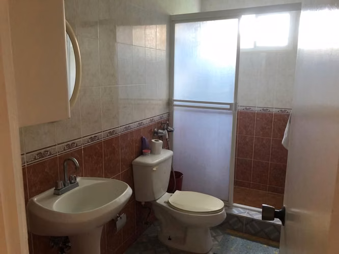  EXCLUSIVA CASA EN VENTA EN CORONADO – AMPLIO TERRENO DE 1,500 m²