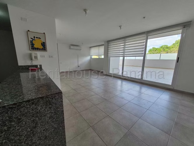 Alquiler de Apartamento en Brisas Del Golf Ph Hacienda Golf KC