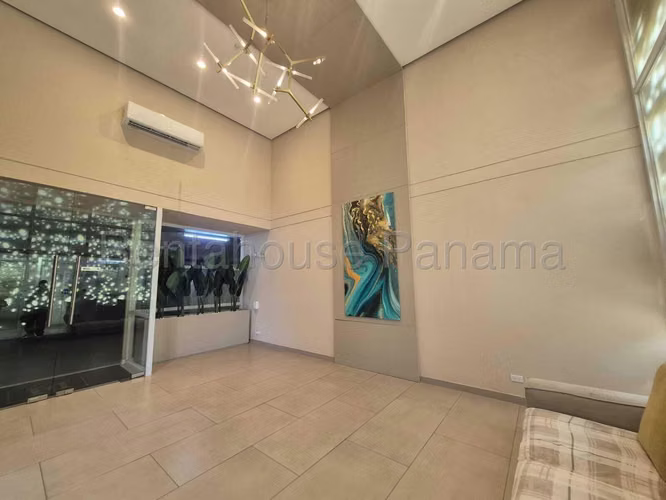 Alquiler de Apartamento en Brisas Del Golf Ph Hacienda Golf KC